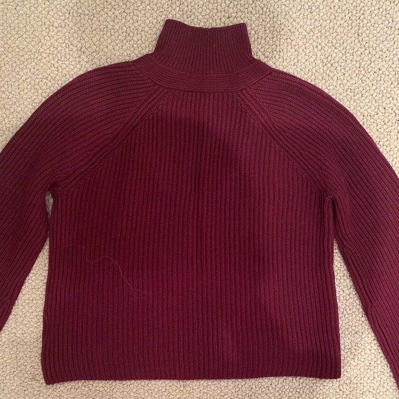 Intermix Burgundy Knit V-Neck - Picture 4 of 4